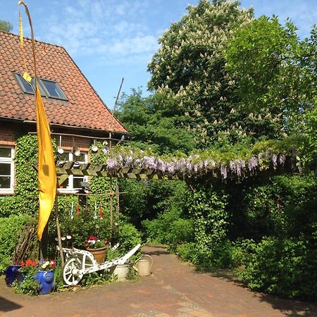 Privatzimmer Alte Schule Suderburg Exterior photo